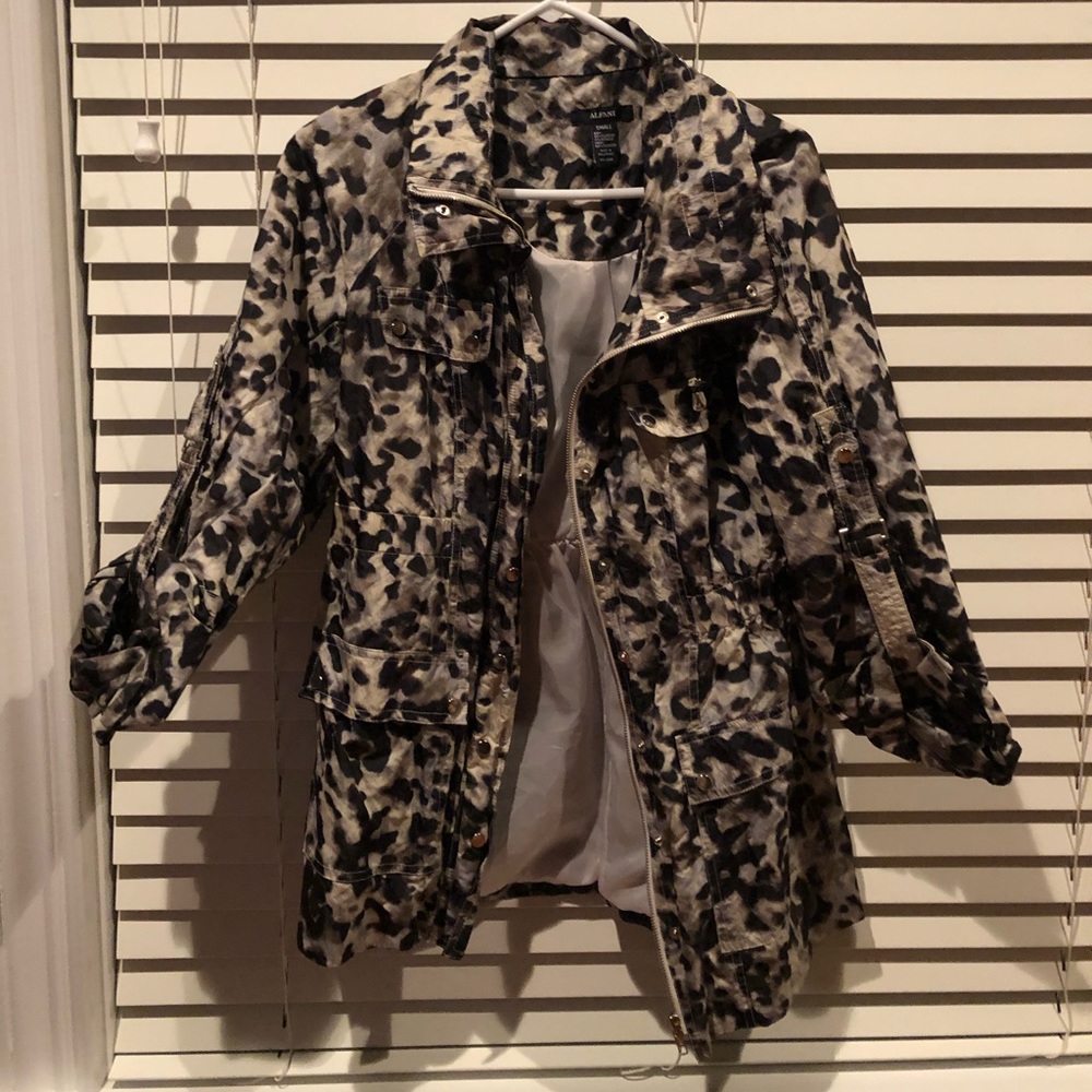 Alfani Women’s Animal Print Rain Jacket Size Small